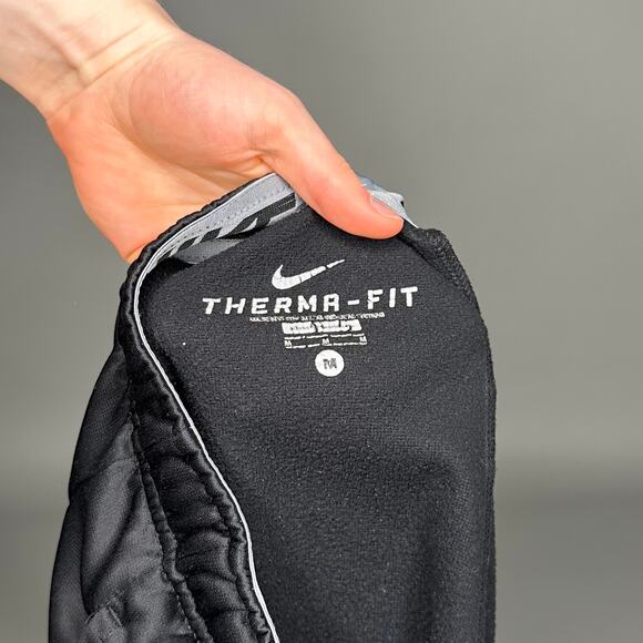 Nike Sweatpants Black Polyester Joggers Grey Swoosh Therma Fit - Picture 4 of 4